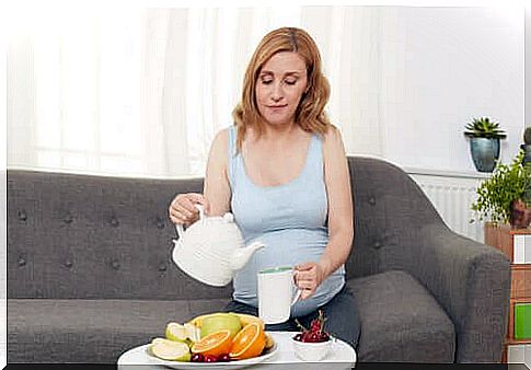 How to deal with heartburn and indigestion in pregnancy: Diet.