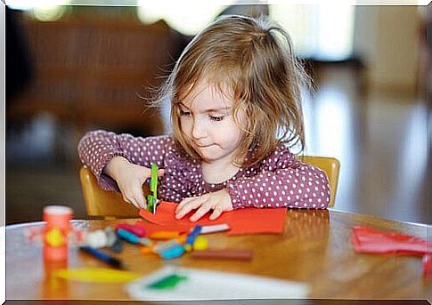 To teach children to cut with scissors