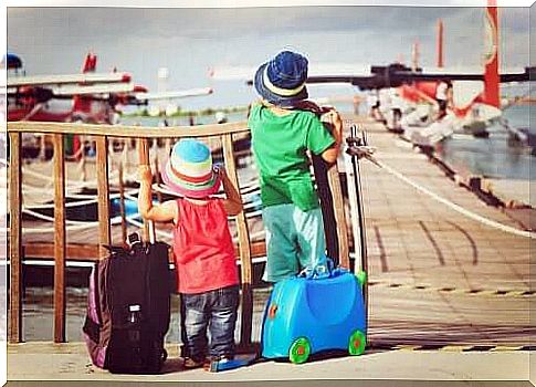 Children holding their bags