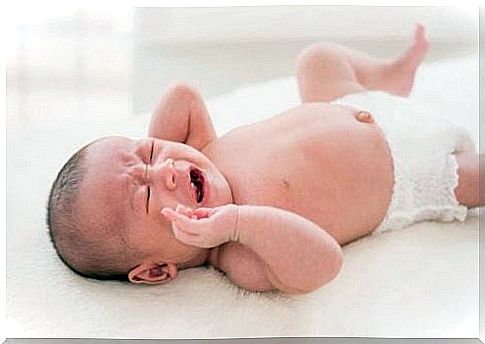 Tricks to soothe colic affected newborns